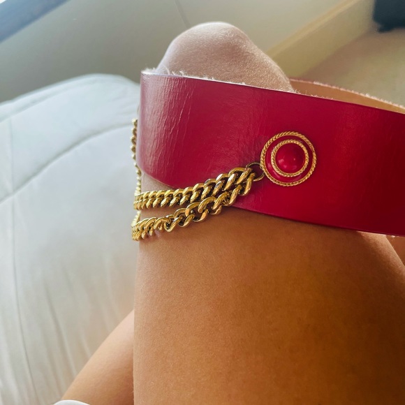 Vintage St. John Red Leather Chain Belt ✨ - Picture 4 of 7